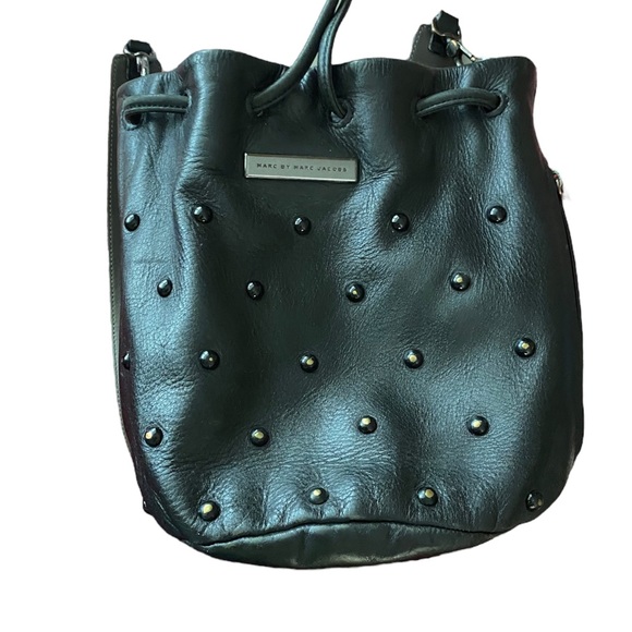 Marc by Marc Jacobs leather studded crossbody Bucket Bag - Picture 6 of 12